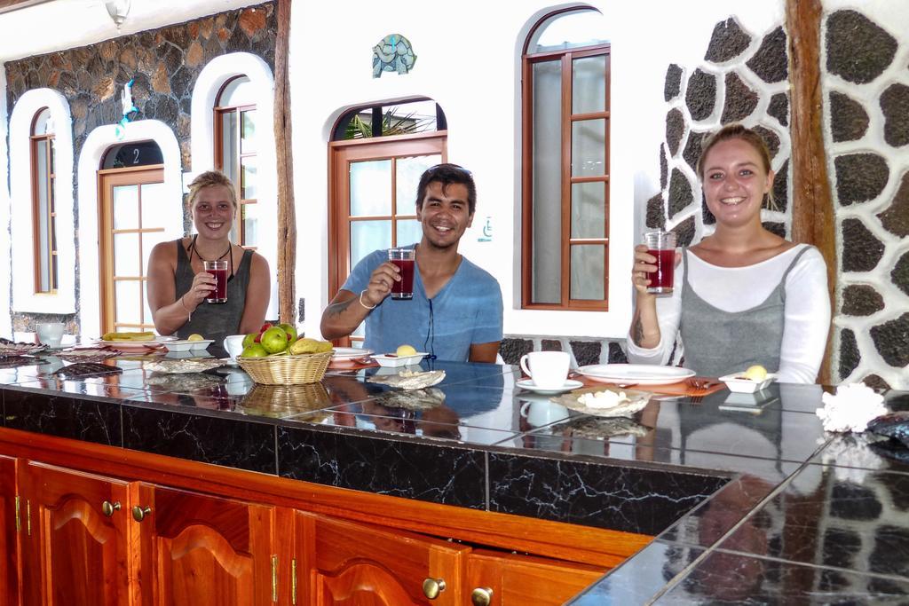 Hotel Coloma Galapagos Puerto Ayora  Ngoại thất bức ảnh