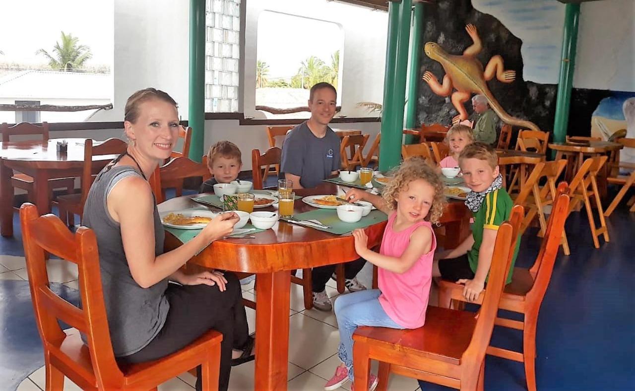 Hotel Coloma Galapagos Puerto Ayora  Ngoại thất bức ảnh